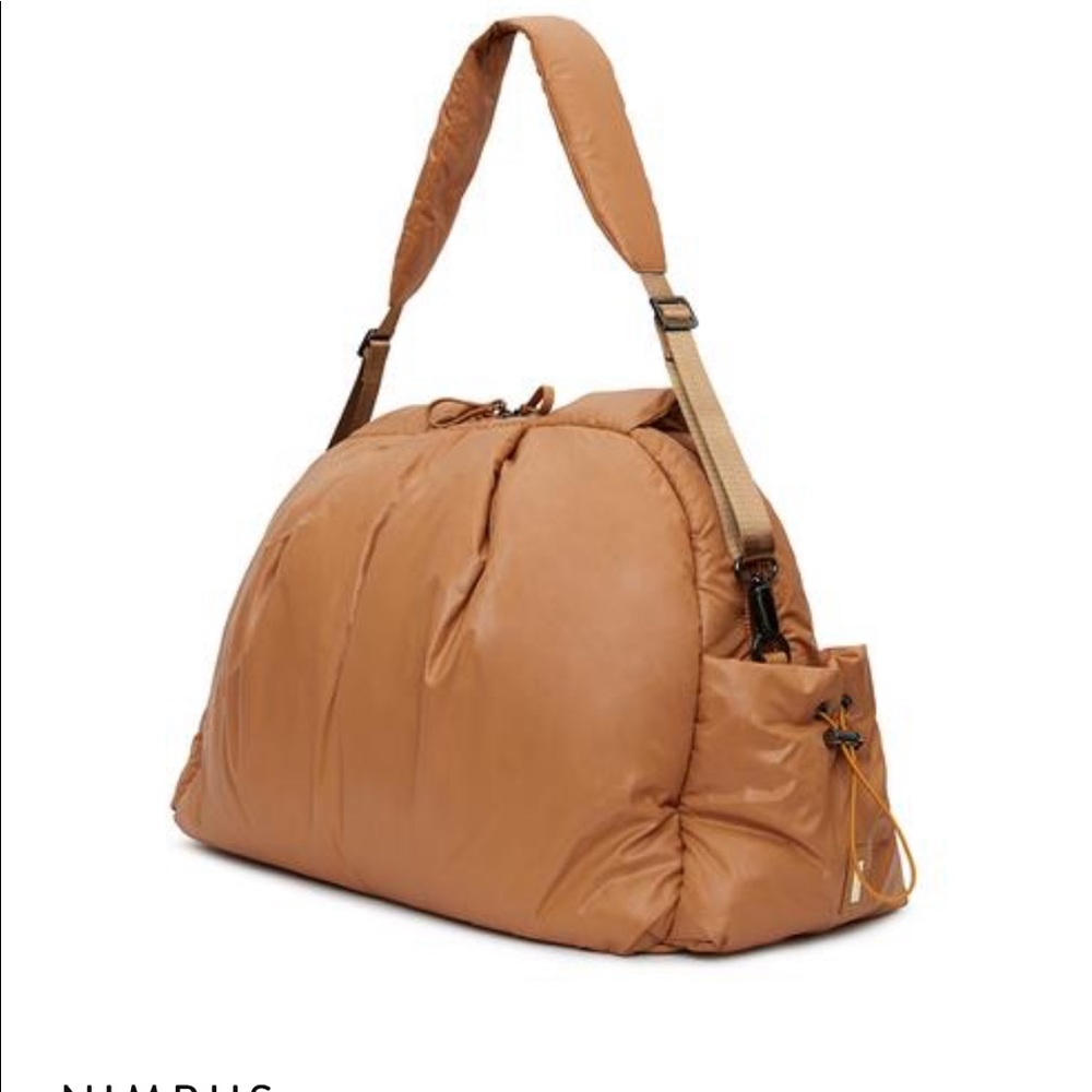 Brand new: Caraa Nimbus bag